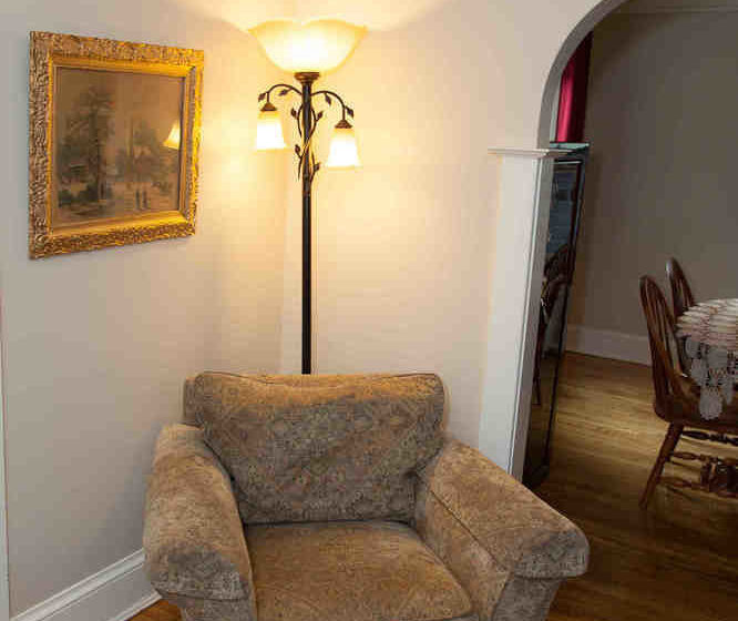 Enchanted Cottage On Glen Entire House Rental