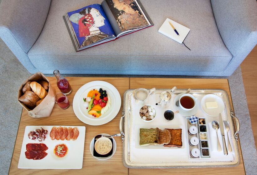 ホテル Akelarre  Relais & Chateaux