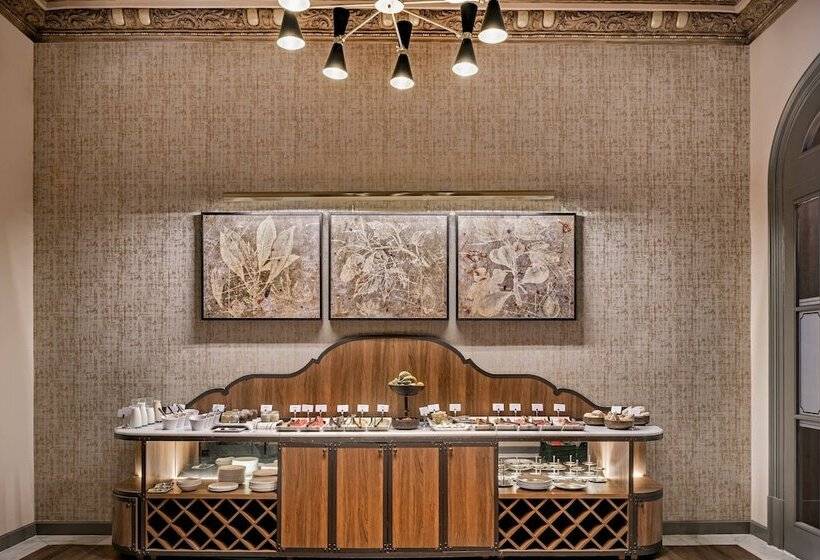 Otel Círculo Gran Vía, Autograph Collection