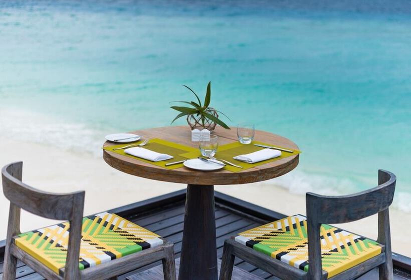 هتل Grand Park Kodhipparu Maldives   Child Stay & Eat Free Until 30 Nov 2024