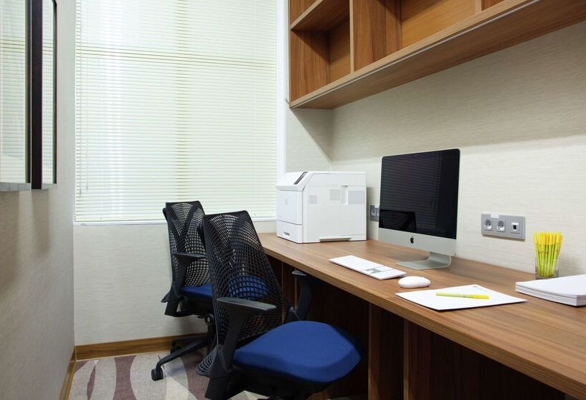 בית מלון כפרי Hilton Garden Inn Moscow Krasnoselskaya