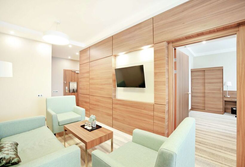 בית מלון כפרי Hilton Garden Inn Moscow Krasnoselskaya