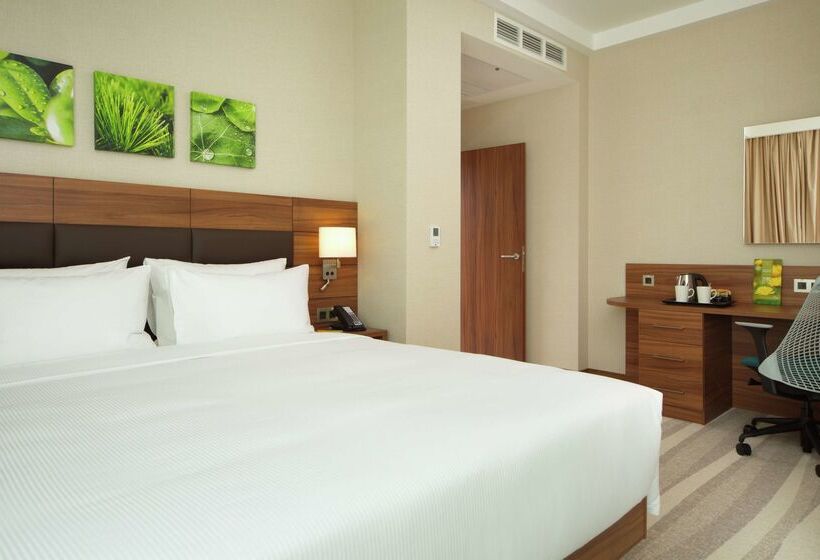 בית מלון כפרי Hilton Garden Inn Moscow Krasnoselskaya