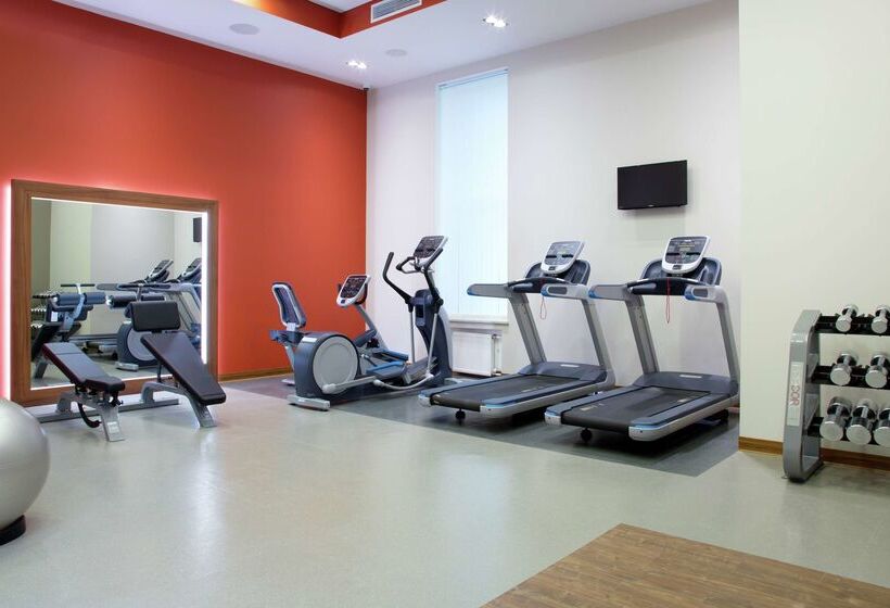 בית מלון כפרי Hilton Garden Inn Moscow Krasnoselskaya