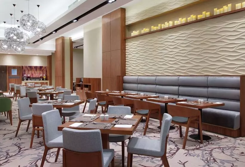ホテル Hilton Garden Inn Moscow Krasnoselskaya