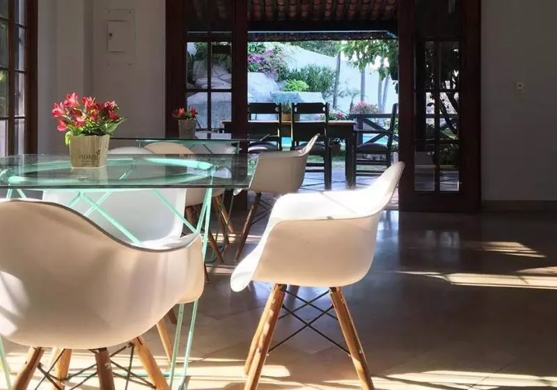 هتل Iguanazu Bed & Breakfast
