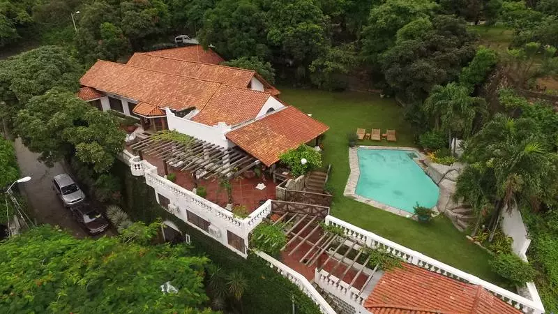 هتل Iguanazu Bed & Breakfast