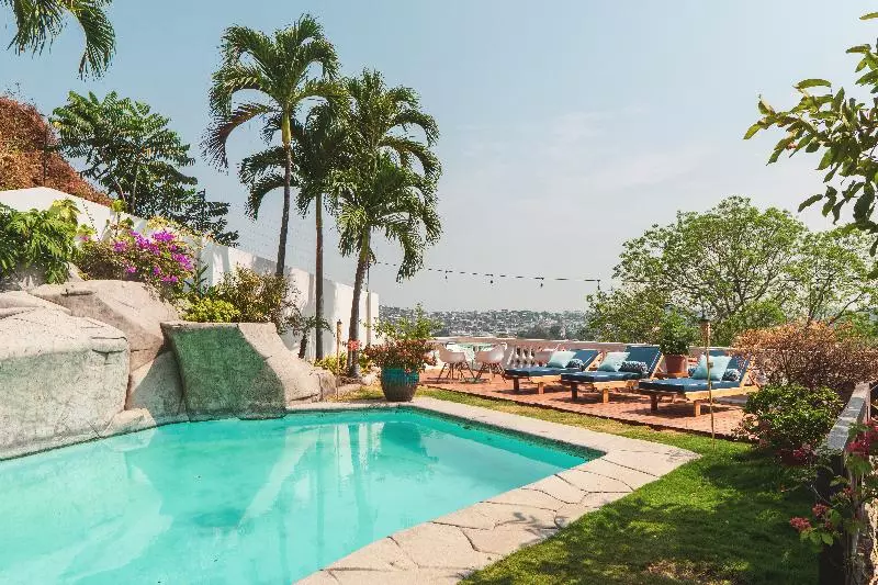هتل Iguanazu Bed & Breakfast