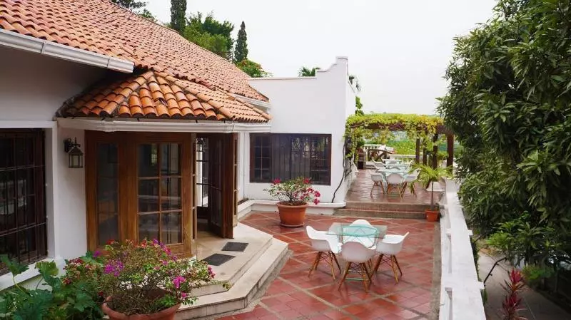 هتل Iguanazu Bed & Breakfast