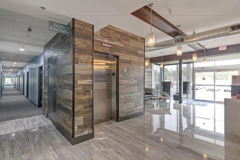 فندق Iris Garden Inn