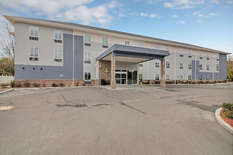 فندق Iris Garden Inn