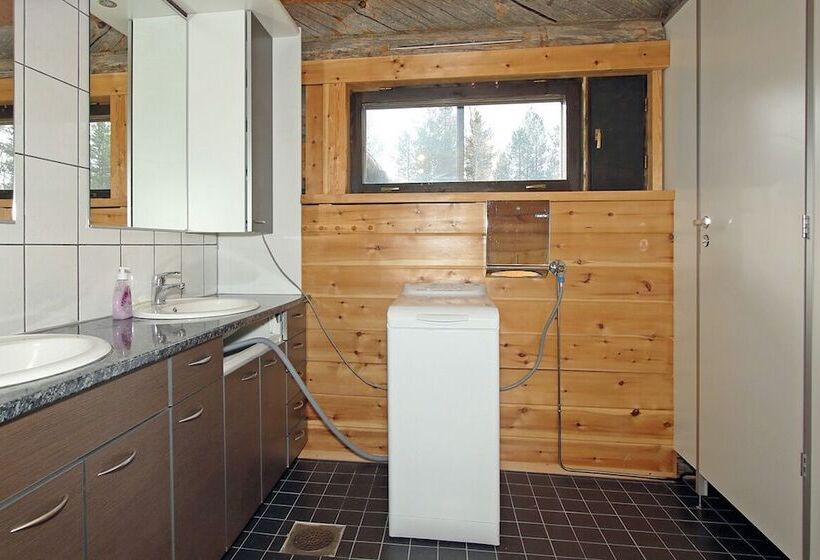 هتل Kuukkeli Log Houses Porakka Inn