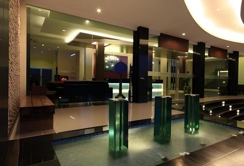 酒店 Laemchabang City