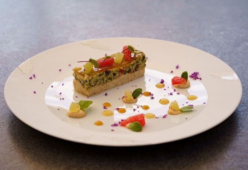 هتل Les Jardins D'anaïs