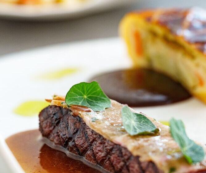 هتل Les Jardins D'anaïs