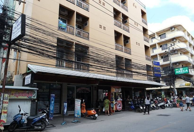 בית מלון כפרי Nikom Court