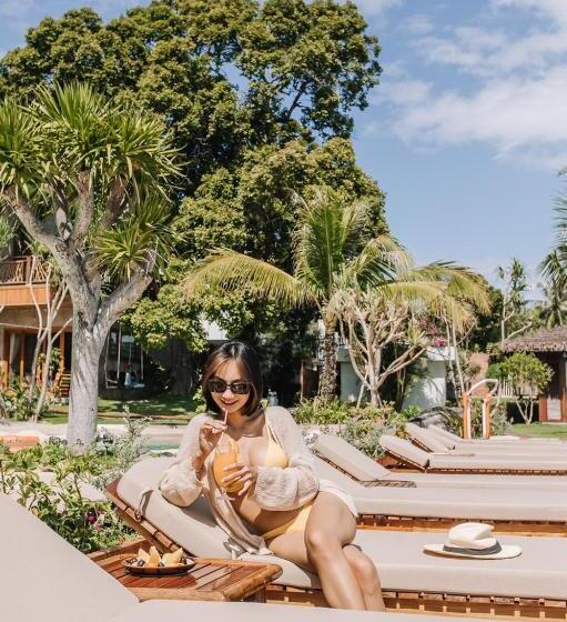 هتل Rocks Beach Boutique