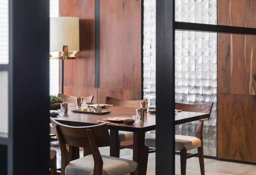 ホテル Rosewood Phnom Penh