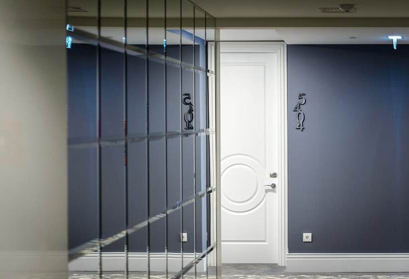 Отель Royal Blue