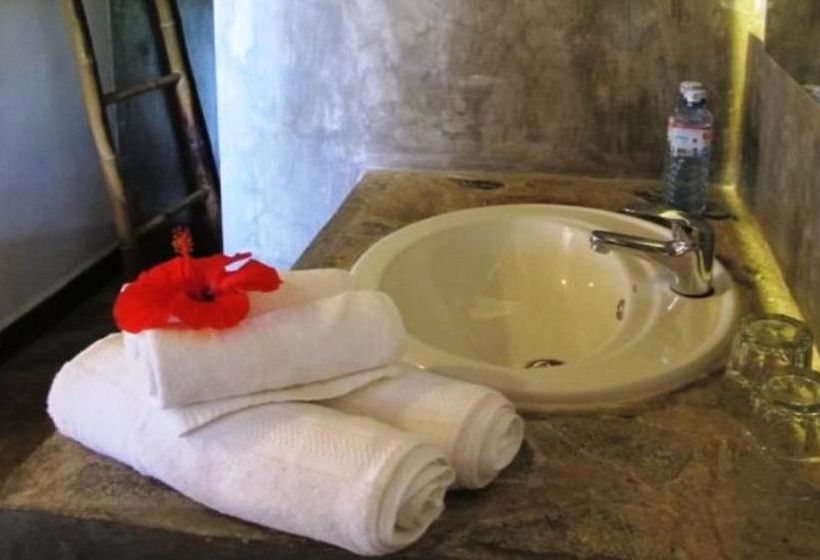 هتل Kep Uv Resort