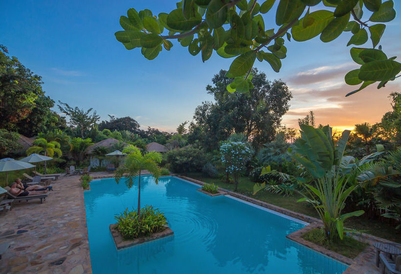 هتل Kep Uv Resort