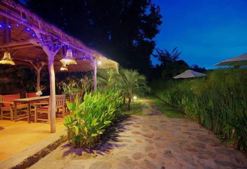 هتل Kep Uv Resort