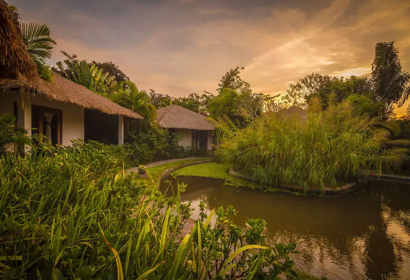 هتل Kep Uv Resort