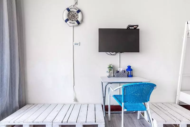 پانسیون For Room Bnb