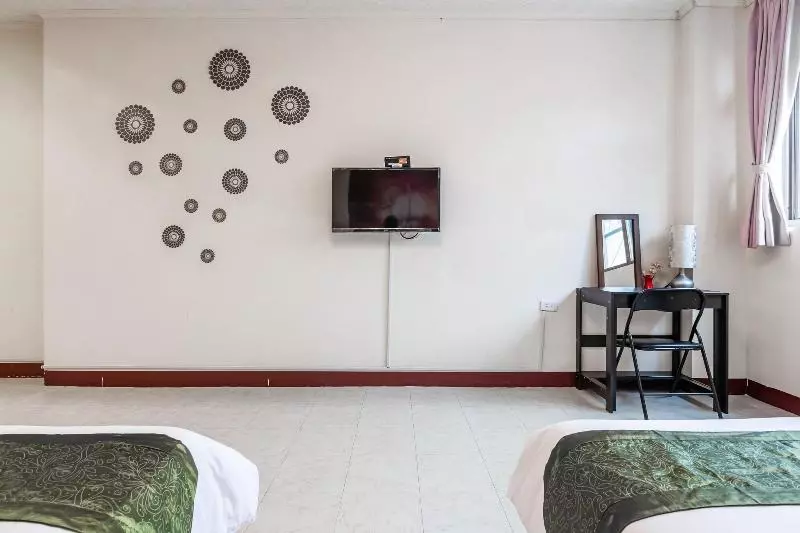 پانسیون For Room Bnb