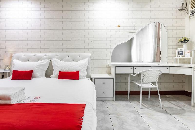 پانسیون For Room Bnb