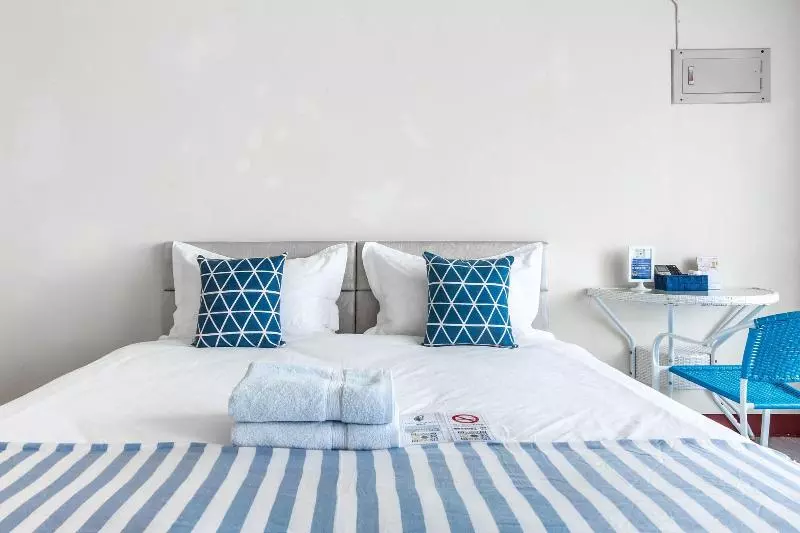 پانسیون For Room Bnb