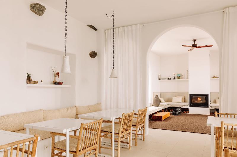 White Exclusive Suites & Villas