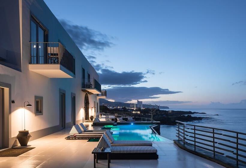 White Exclusive Suites & Villas