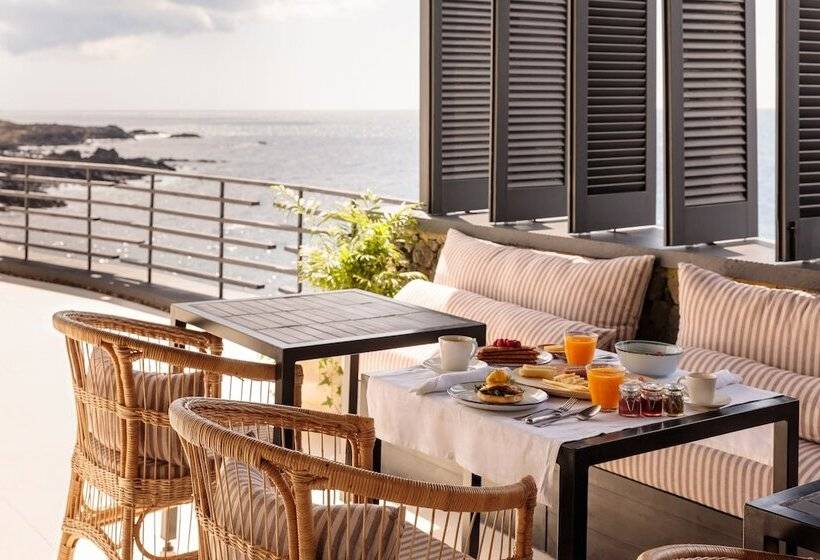 White Exclusive Suites & Villas