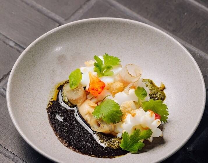 White Exclusive Suites & Villas