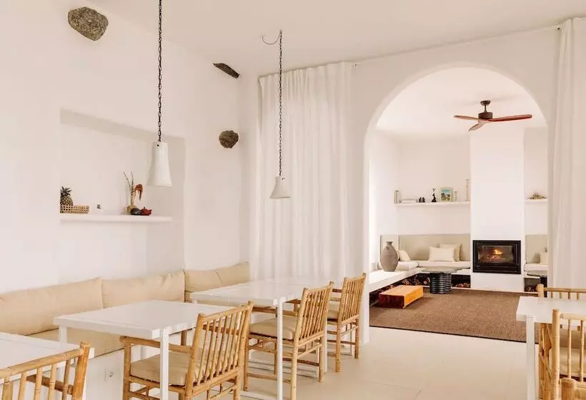 White Exclusive Suites & Villas