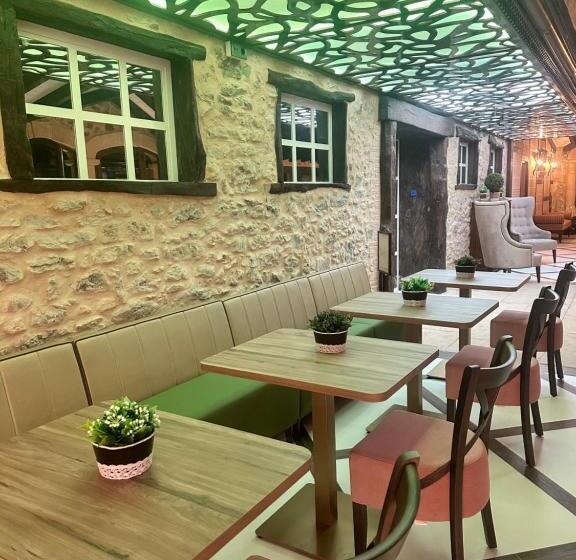 ホテル La Quinta Luxury Palace