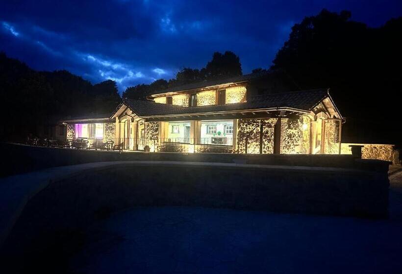 ホテル La Quinta Luxury Palace