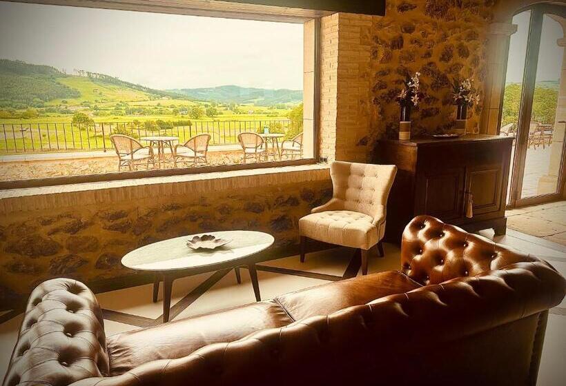 ホテル La Quinta Luxury Palace