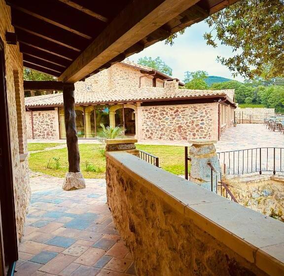 ホテル La Quinta Luxury Palace