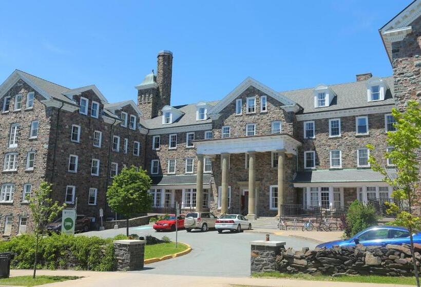 فندق صغير Dalhousie University Accommodations