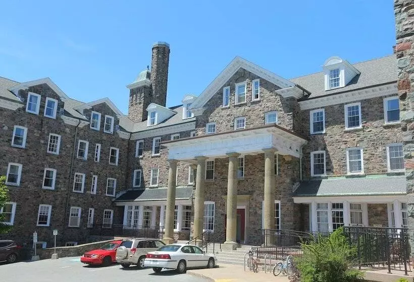 ユースホステル Dalhousie University Accommodations