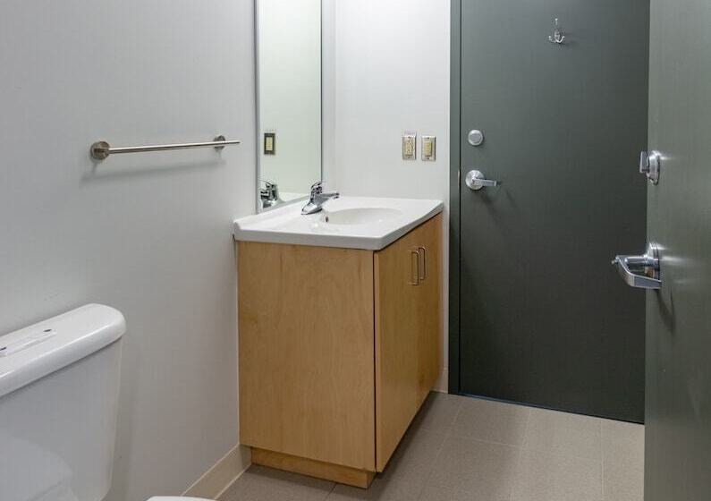 فندق صغير Dalhousie University Accommodations