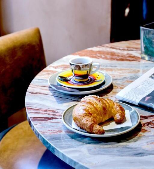 تختخواب و صبحانه Locanda Pandenus Brera