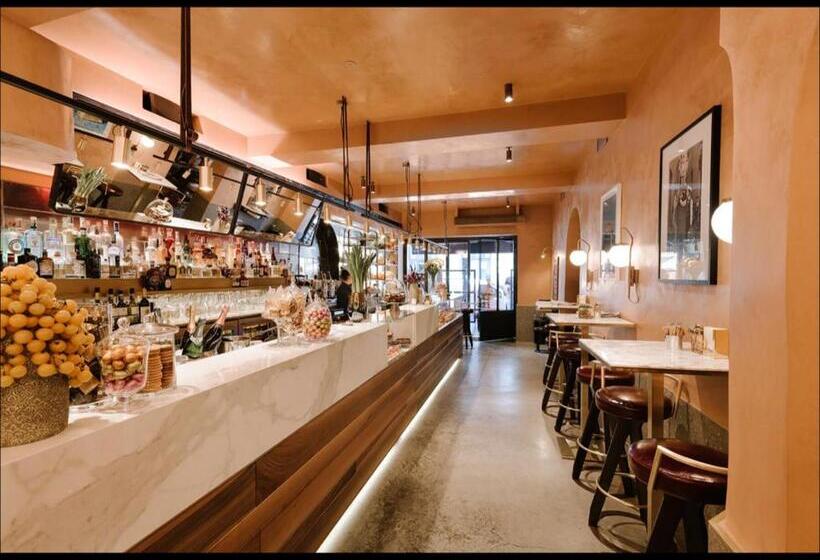 تختخواب و صبحانه Locanda Pandenus Brera