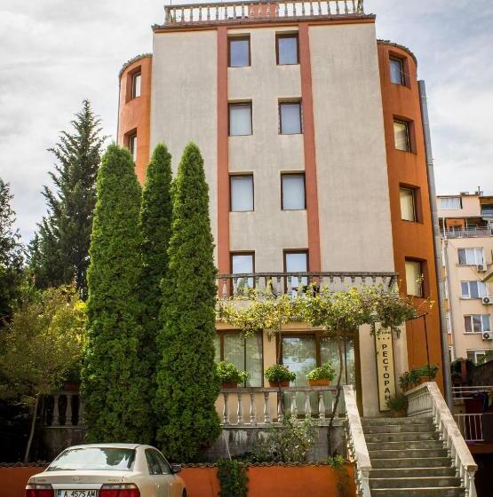 Family Hotel Saint Iliya