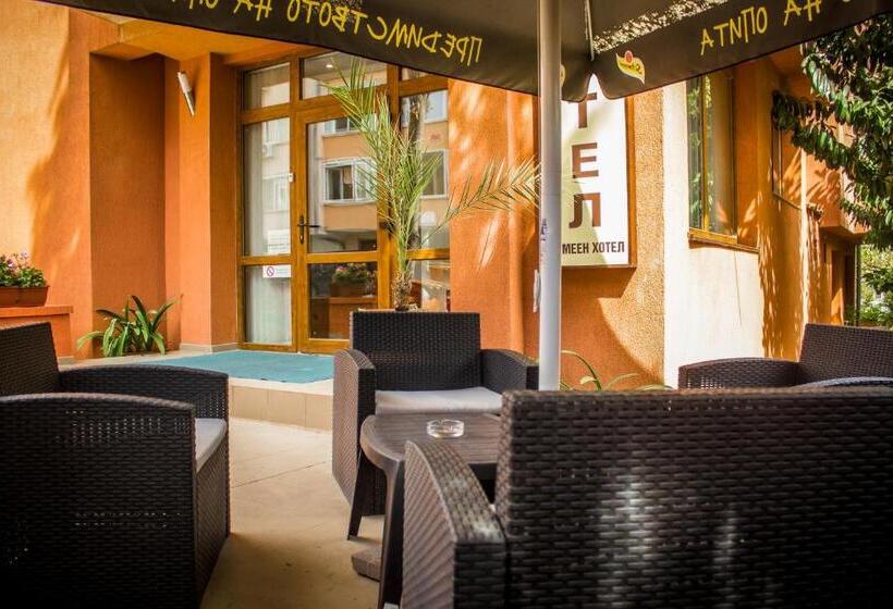 Family Hotel Saint Iliya