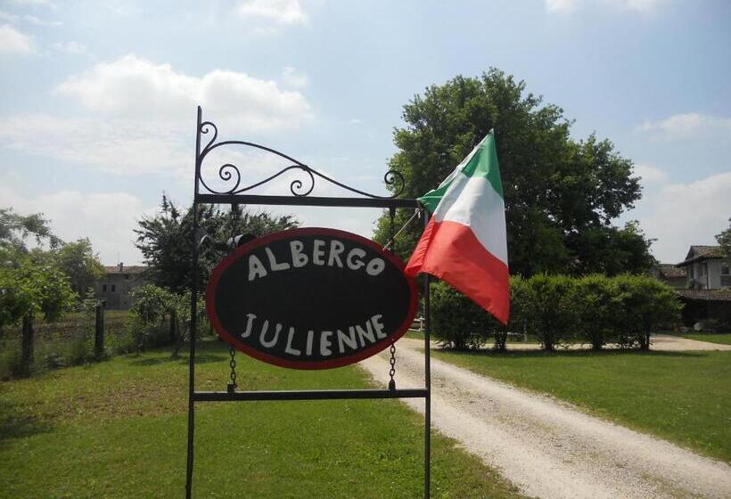 ホテル Albergo Julienne