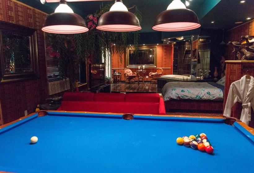 Mariaggi's Theme Suite Hotel & Spa