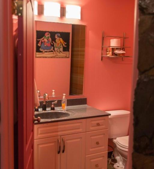 Mariaggi's Theme Suite Hotel & Spa